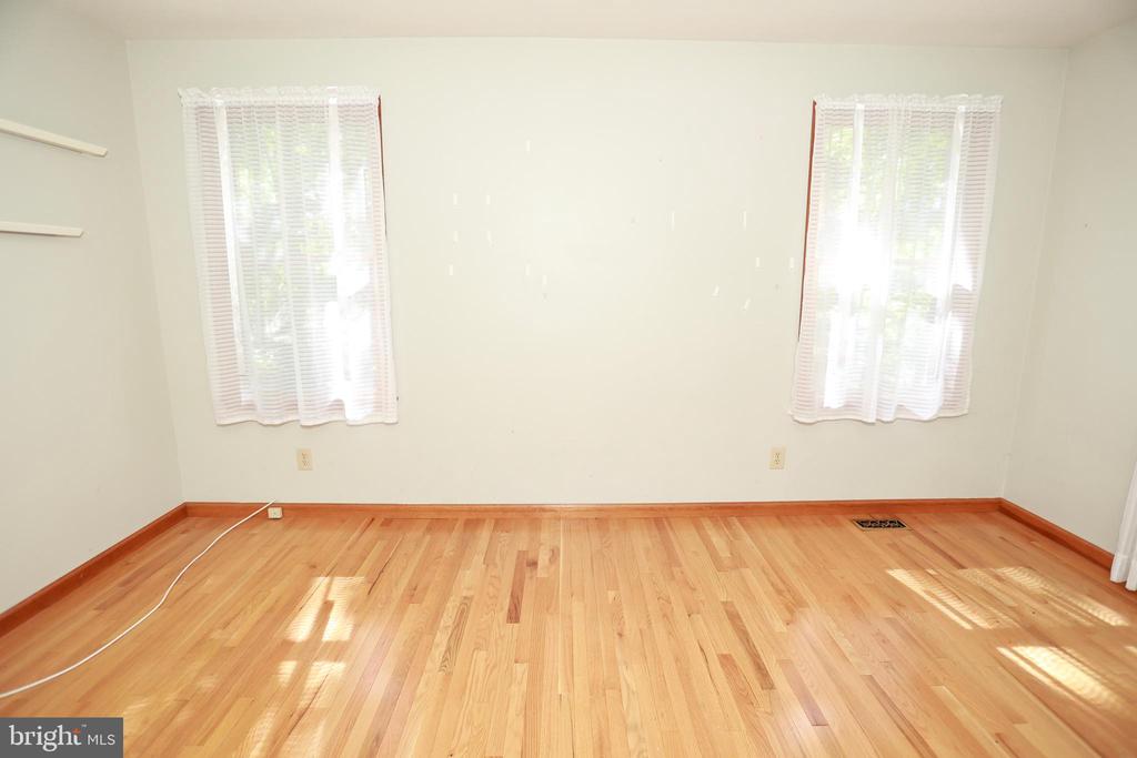 453 LANGLEY ROAD