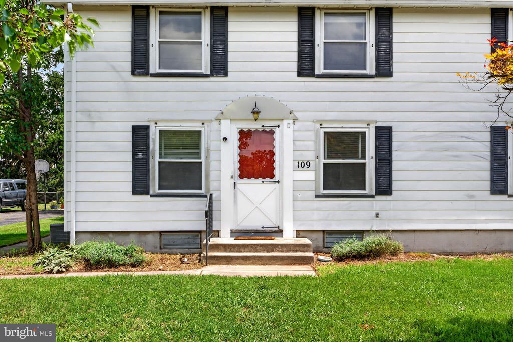 109 OAK STREET