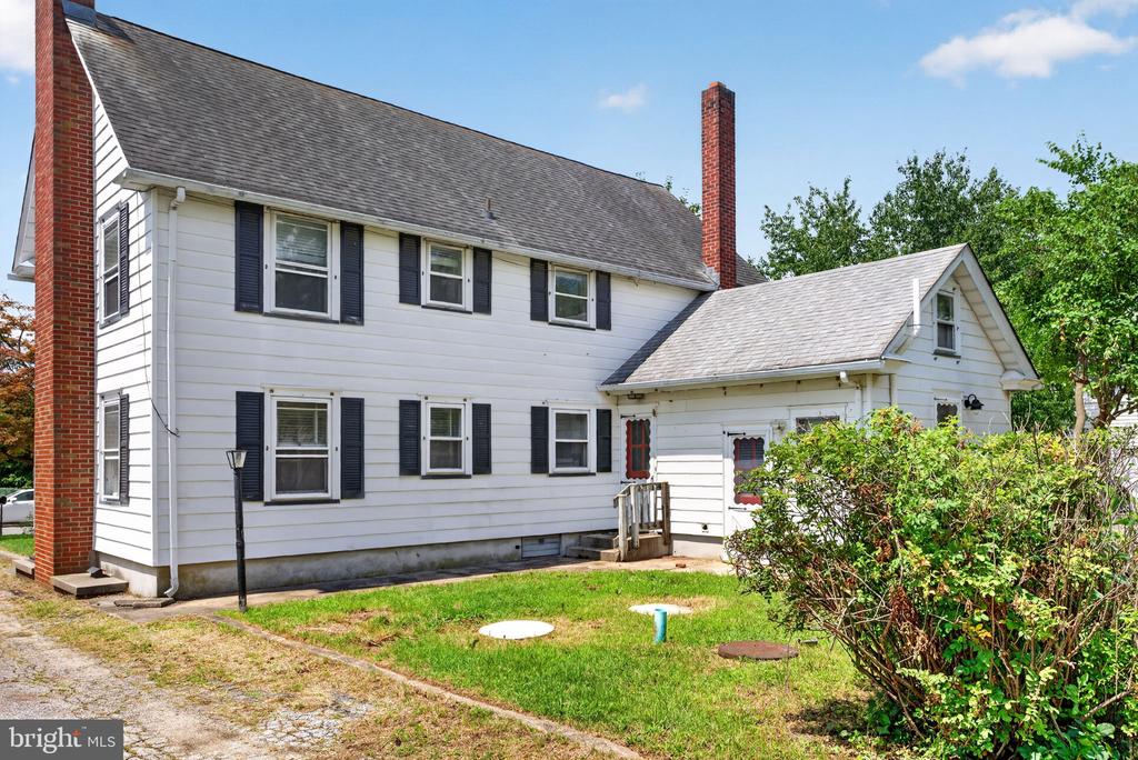 109 OAK STREET