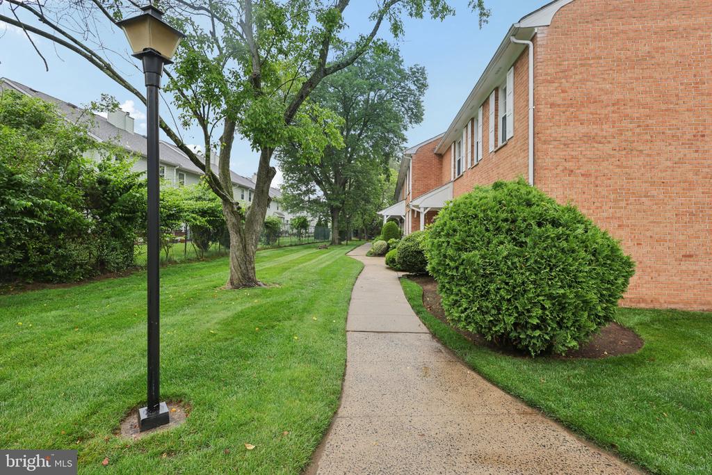 69 Briarwood Path