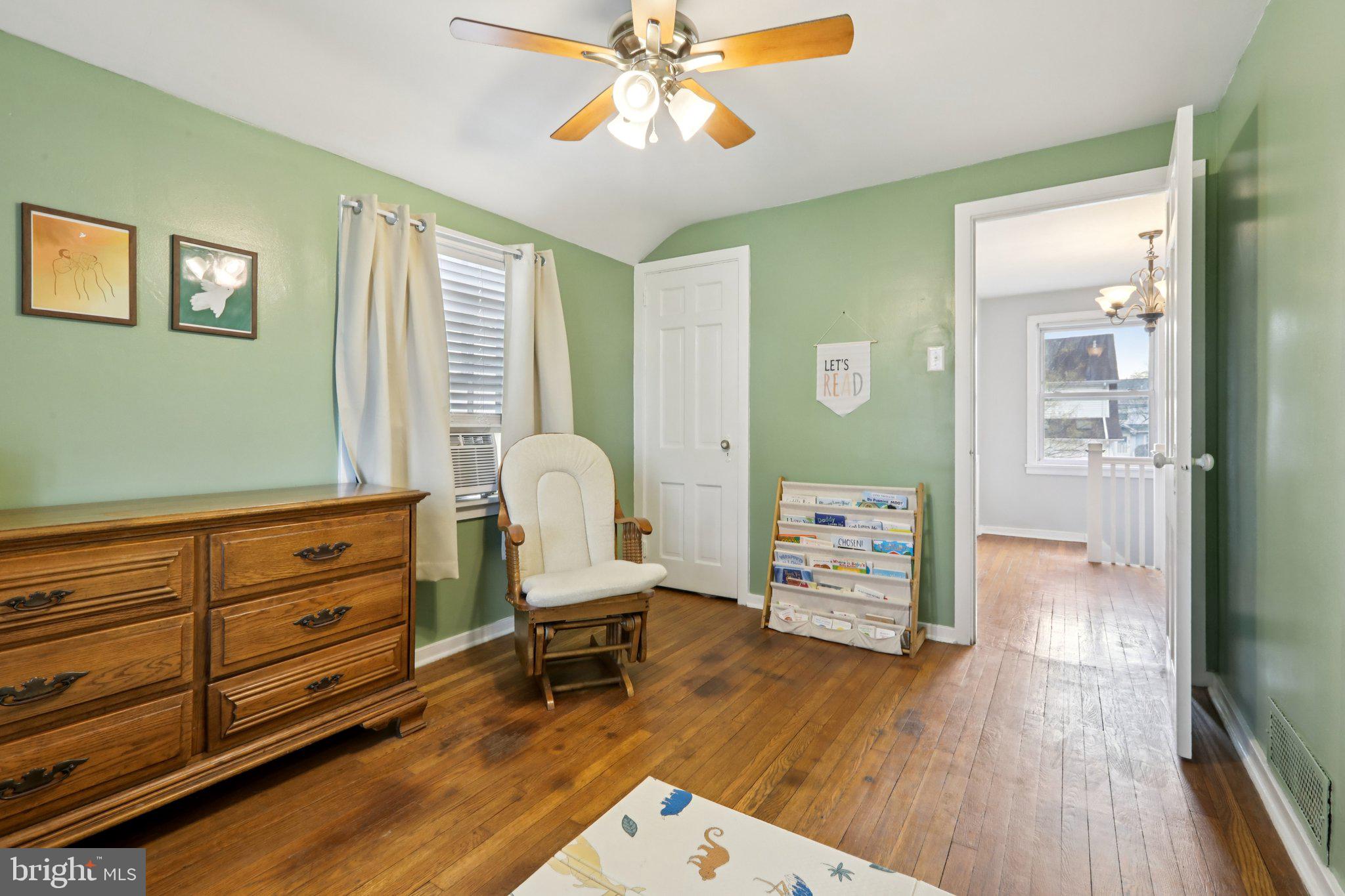 376 HOLLYWOOD AVENUE