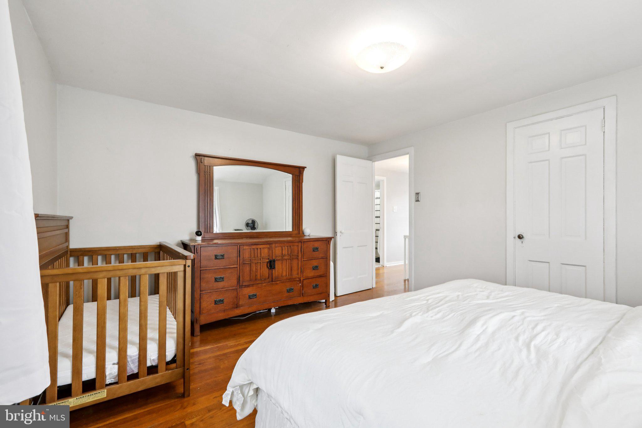 376 HOLLYWOOD AVENUE