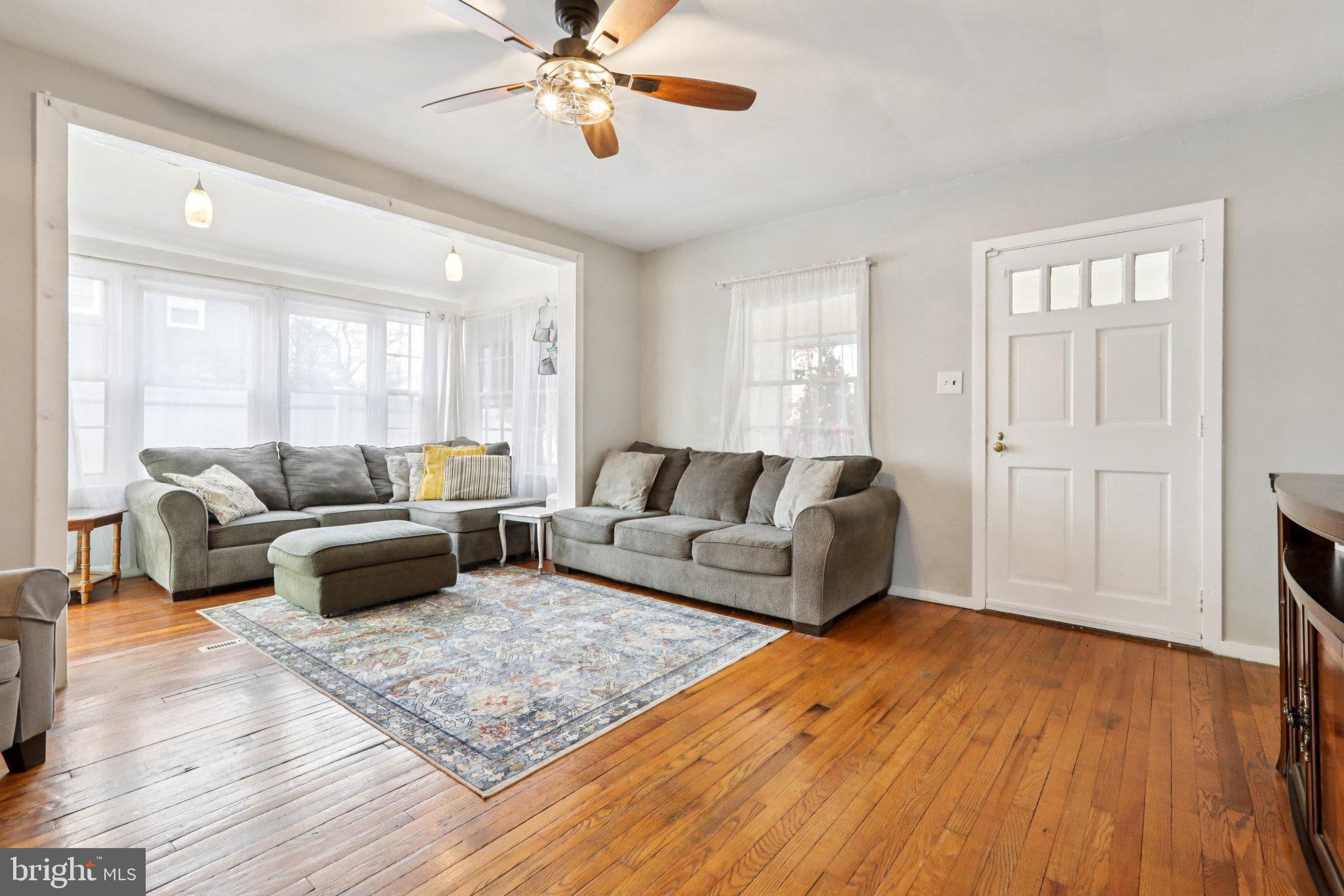 376 HOLLYWOOD AVENUE