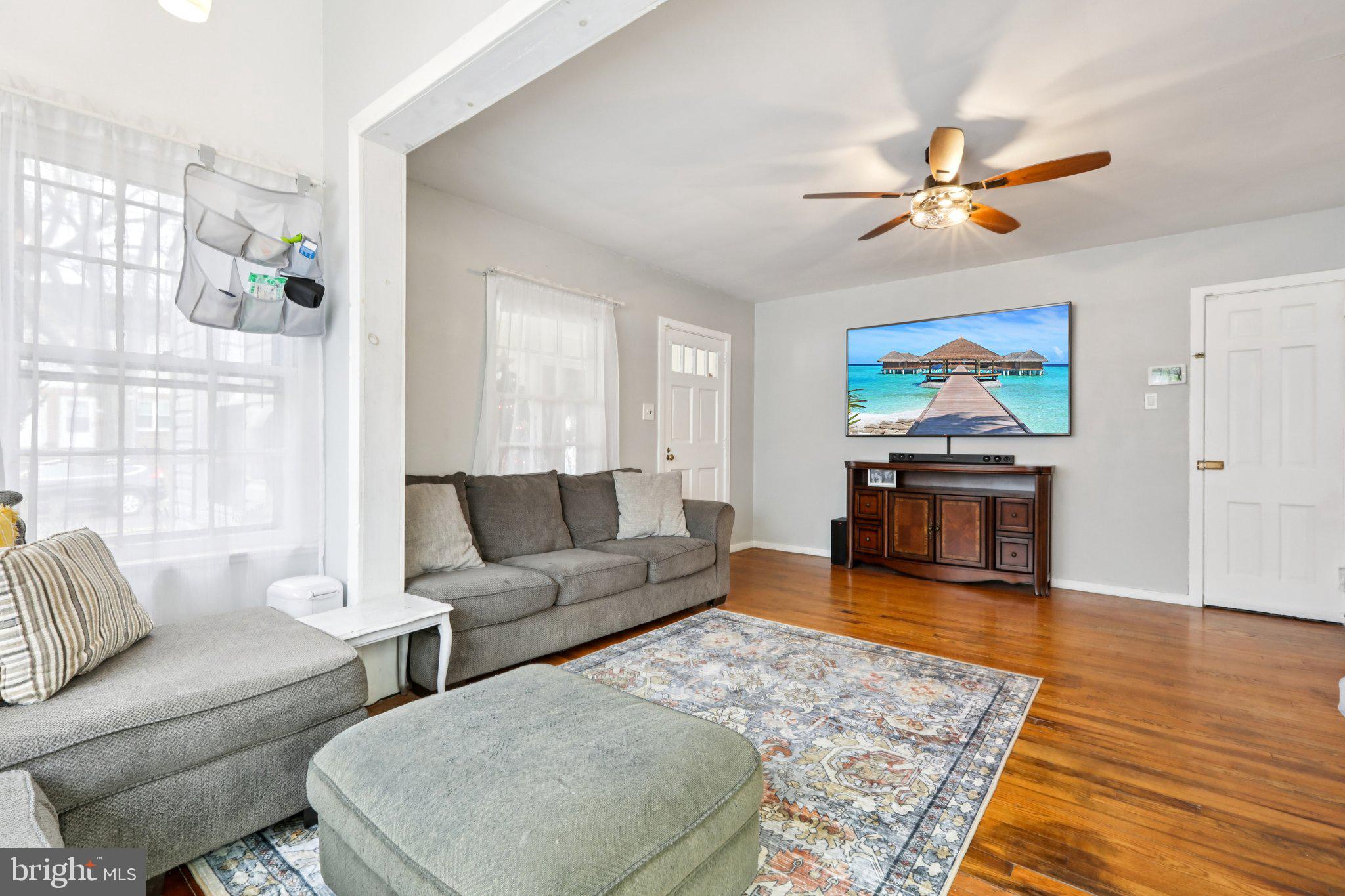 376 HOLLYWOOD AVENUE