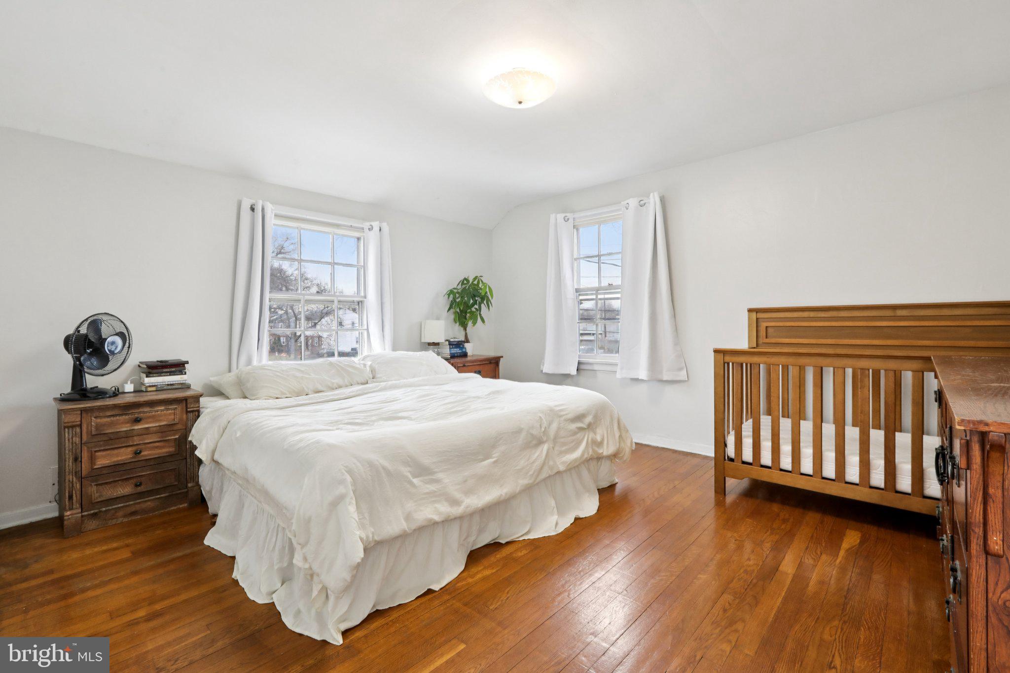 376 HOLLYWOOD AVENUE