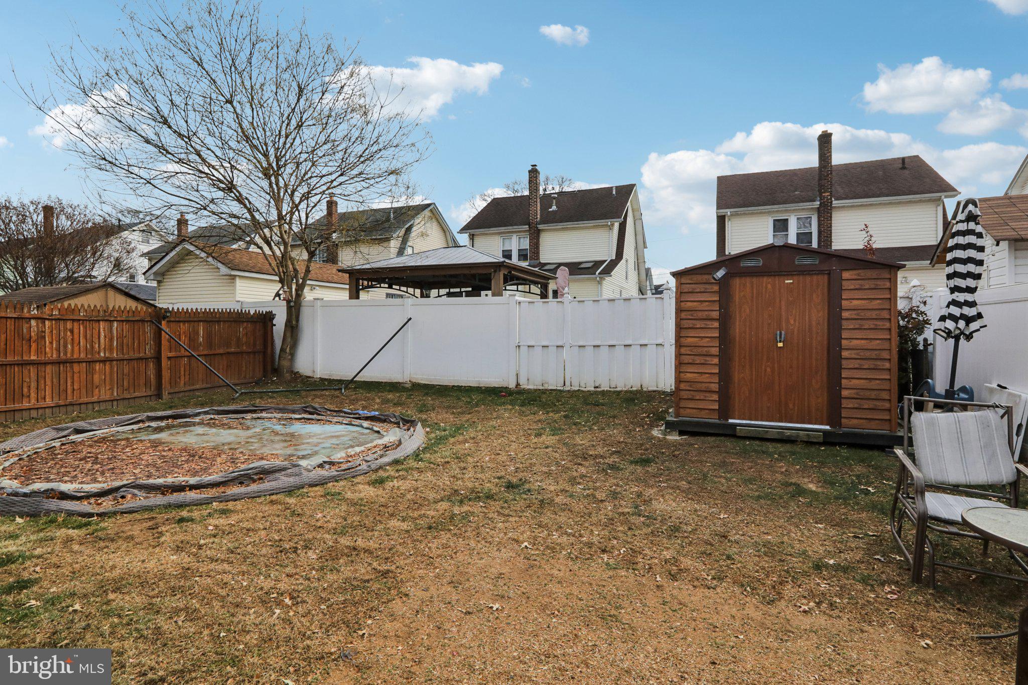 376 HOLLYWOOD AVENUE