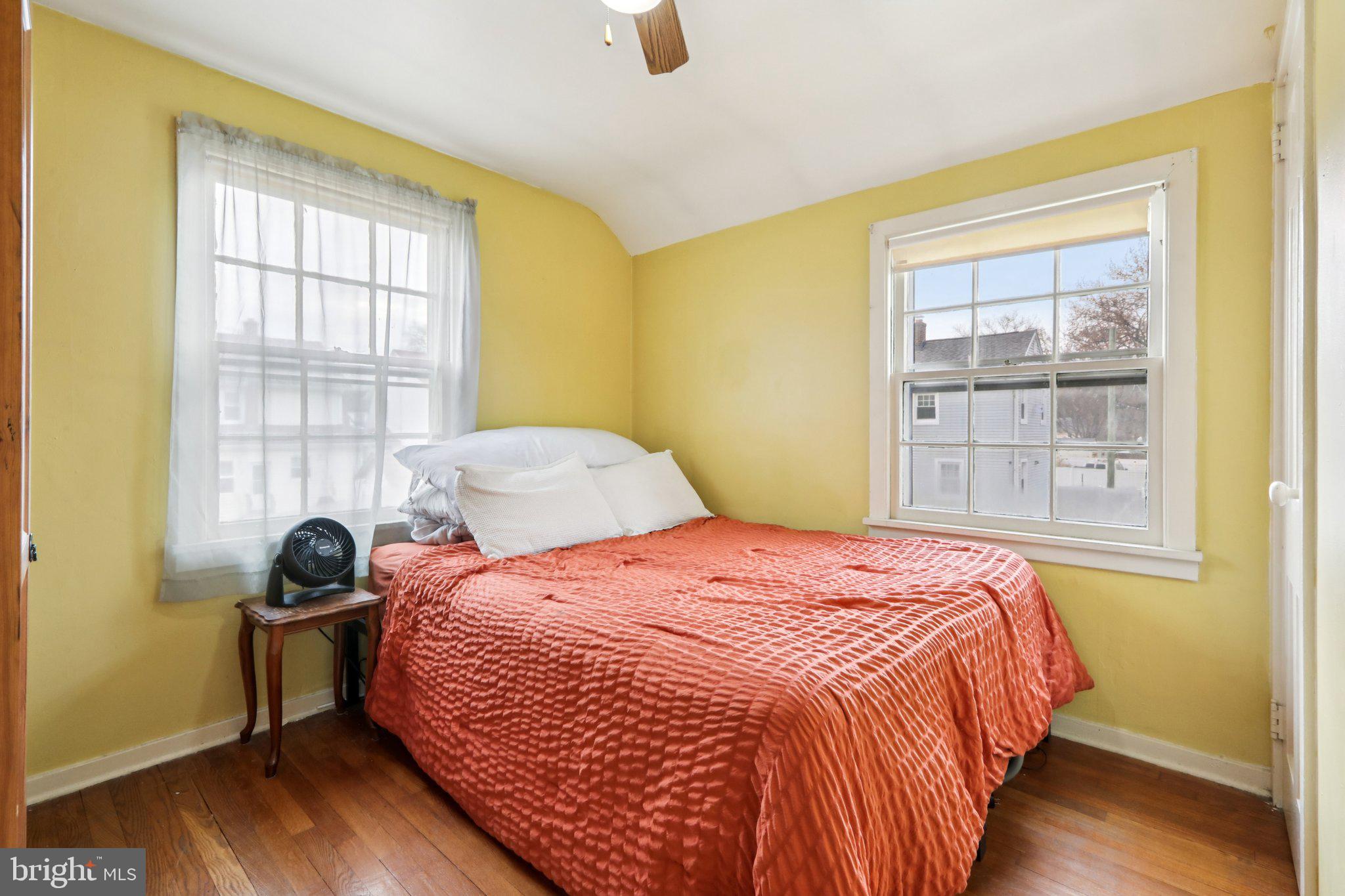 376 HOLLYWOOD AVENUE