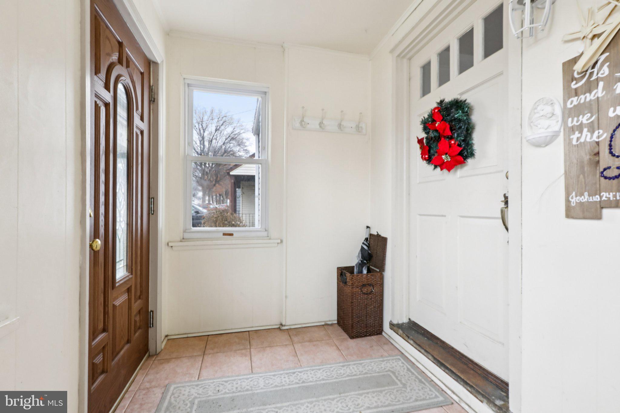 376 HOLLYWOOD AVENUE