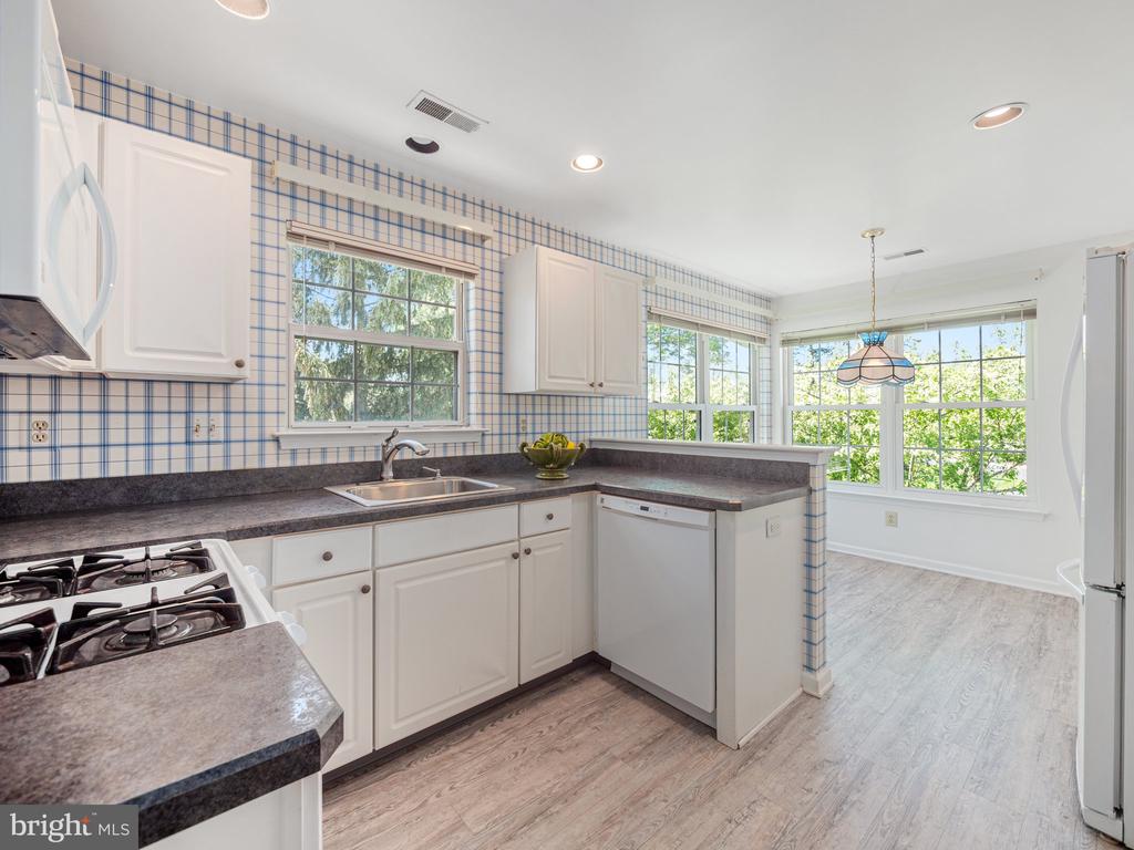 4008 STERLING ROAD