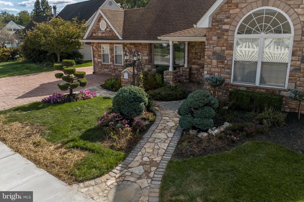 23 MISTY PINE ROAD