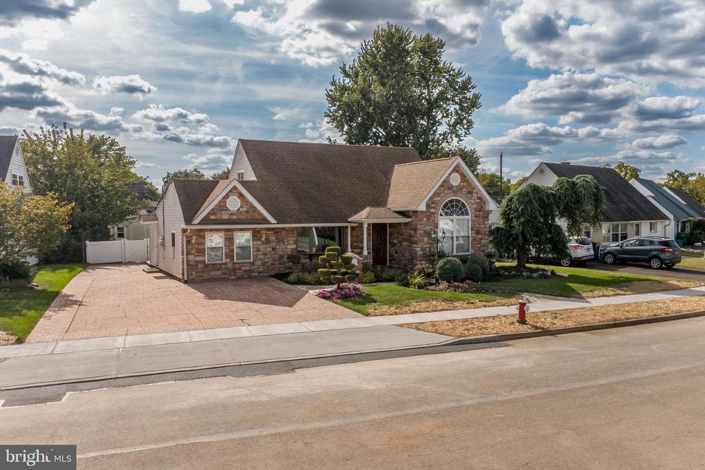 23 MISTY PINE ROAD