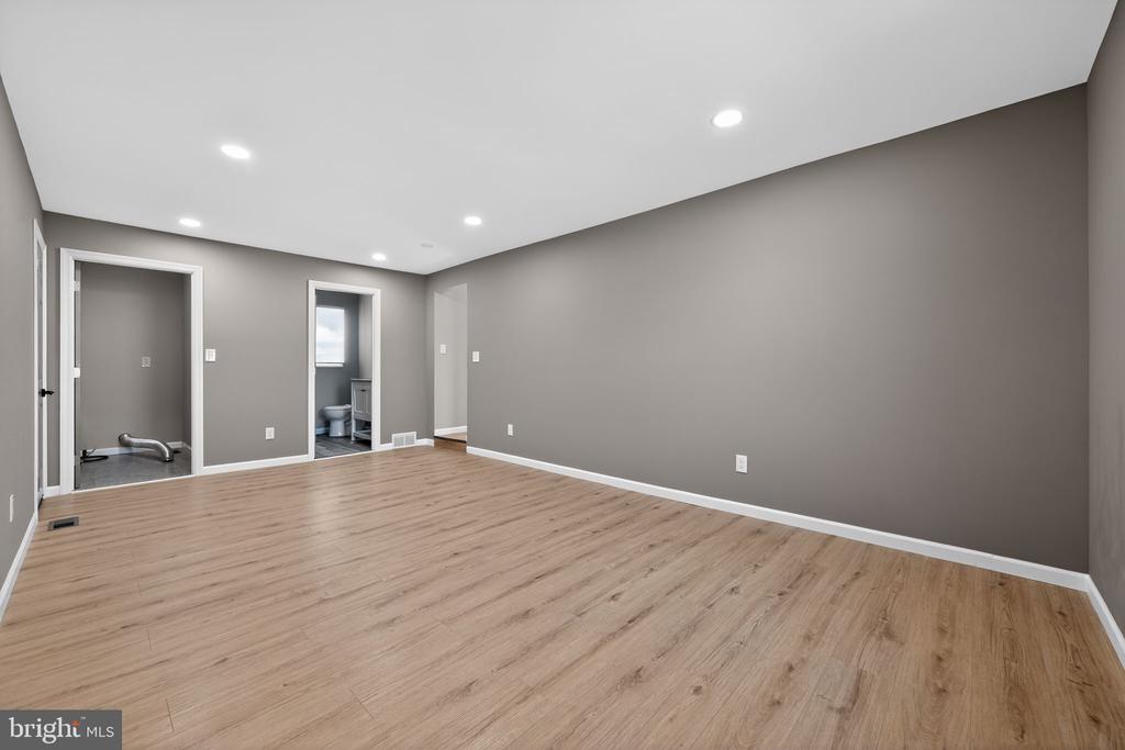 299 KENT ROAD