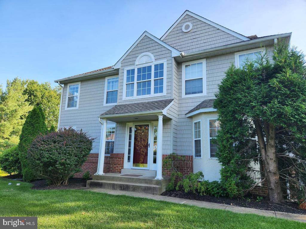 498 PALMER FARM DRIVE