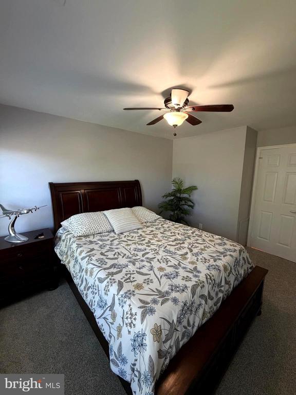 543 CEDAR HOLLOW DRIVE