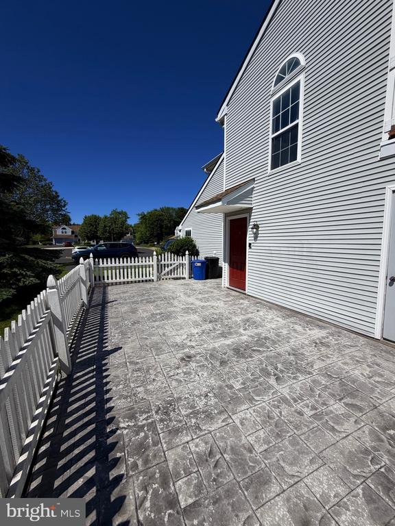 543 CEDAR HOLLOW DRIVE