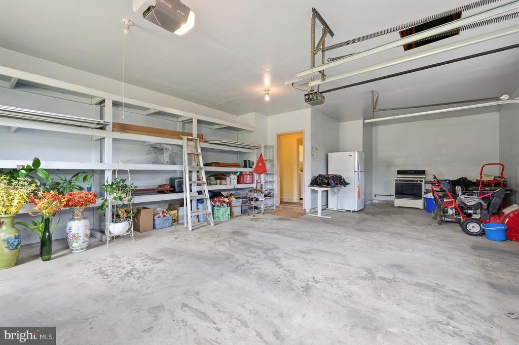 1001 MERIDIAN WAY