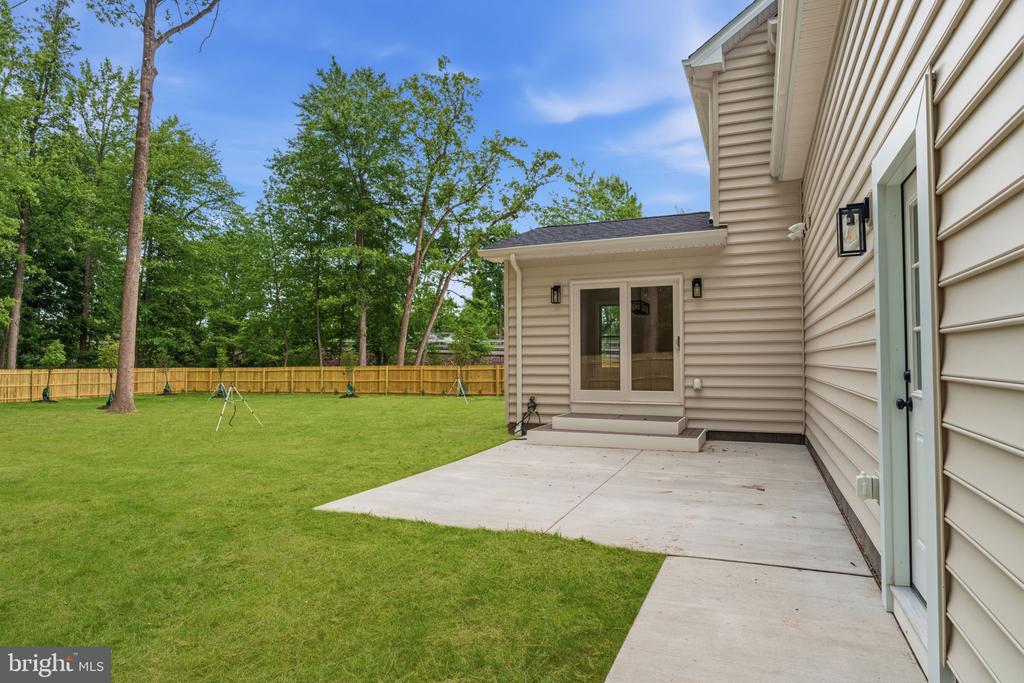 171 E HIGHLAND