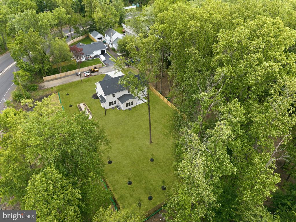 171 E HIGHLAND