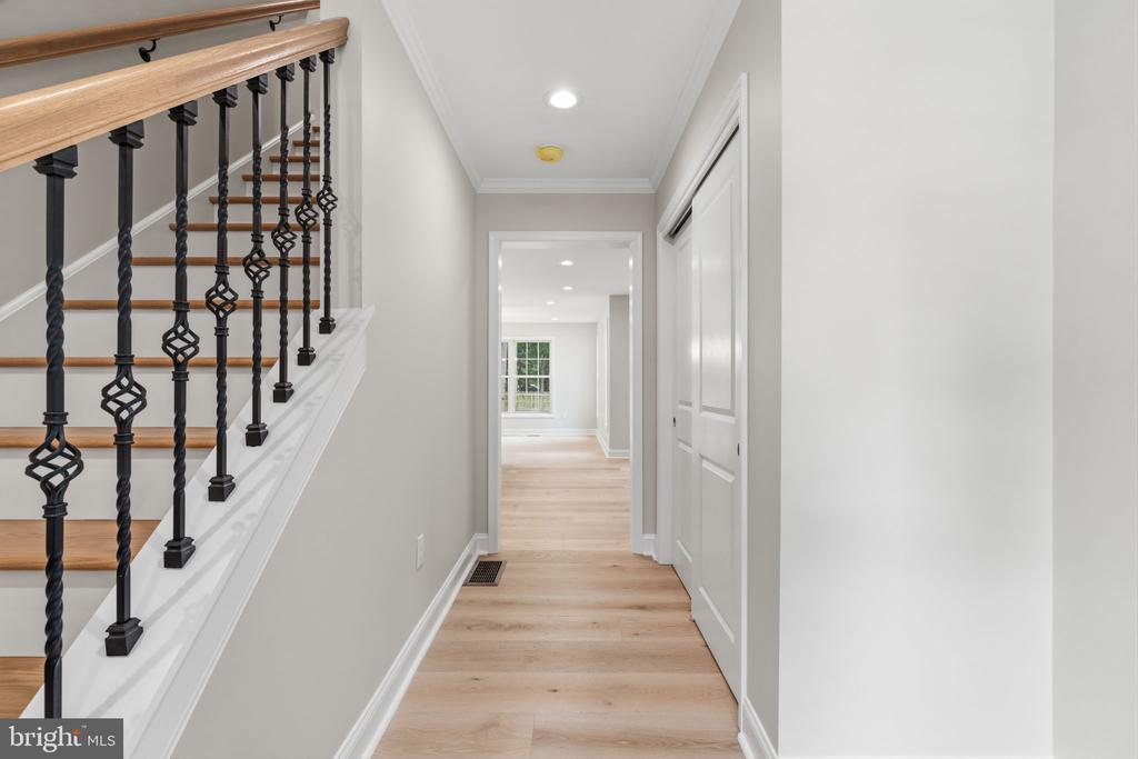 171 E HIGHLAND