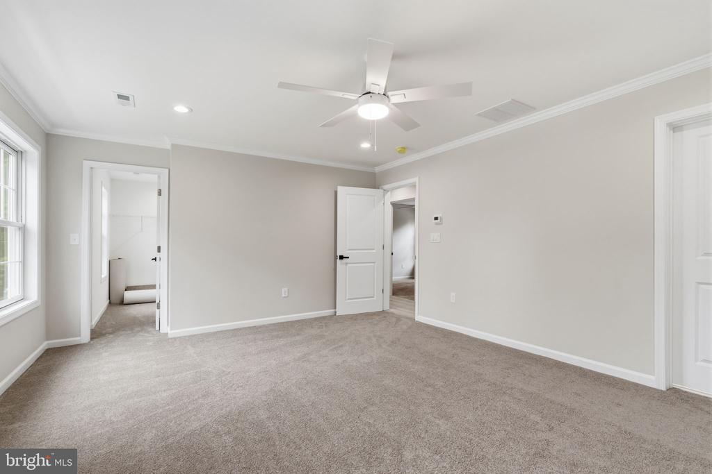 171 E HIGHLAND