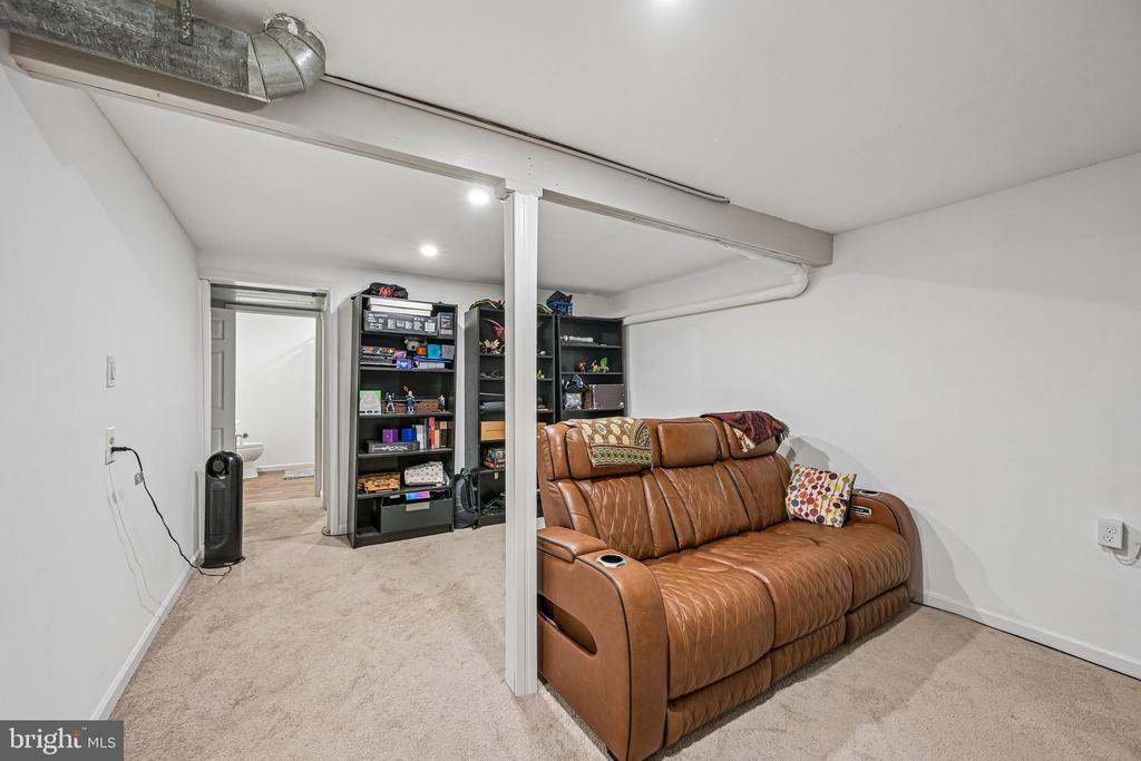 1564 APPLEWOOD CIRCLE