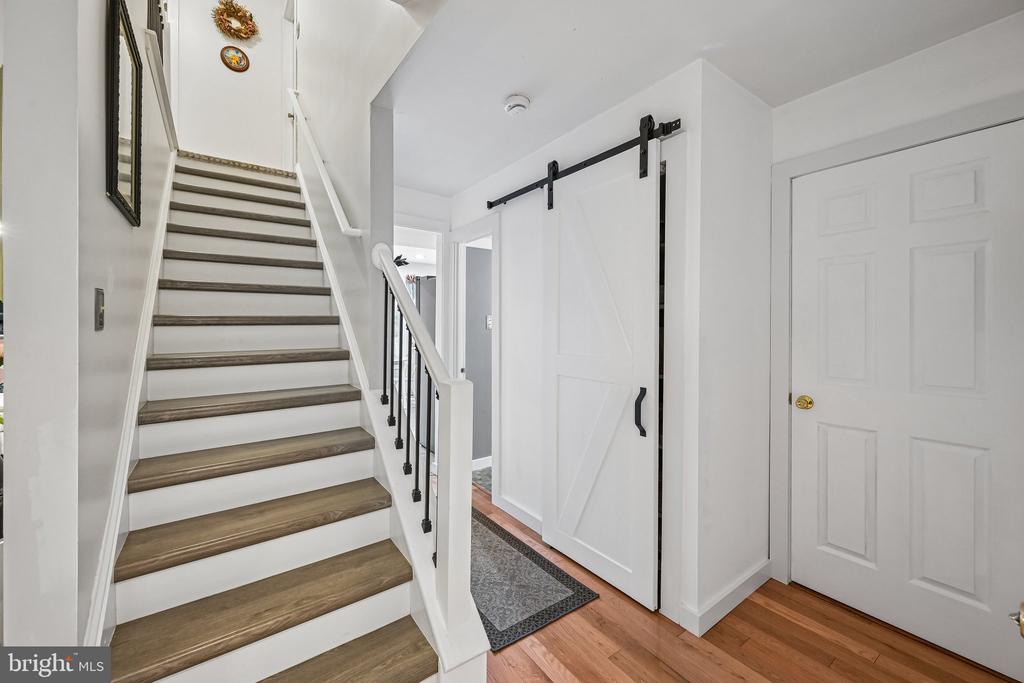 1564 APPLEWOOD CIRCLE