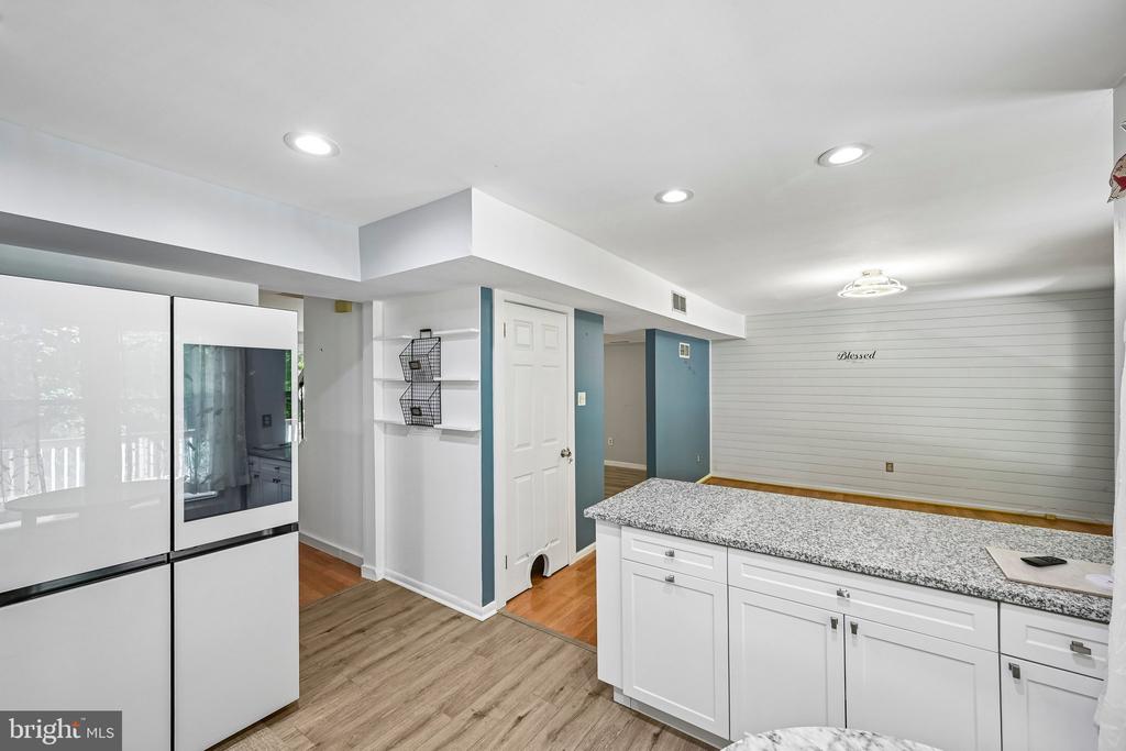 1564 APPLEWOOD CIRCLE
