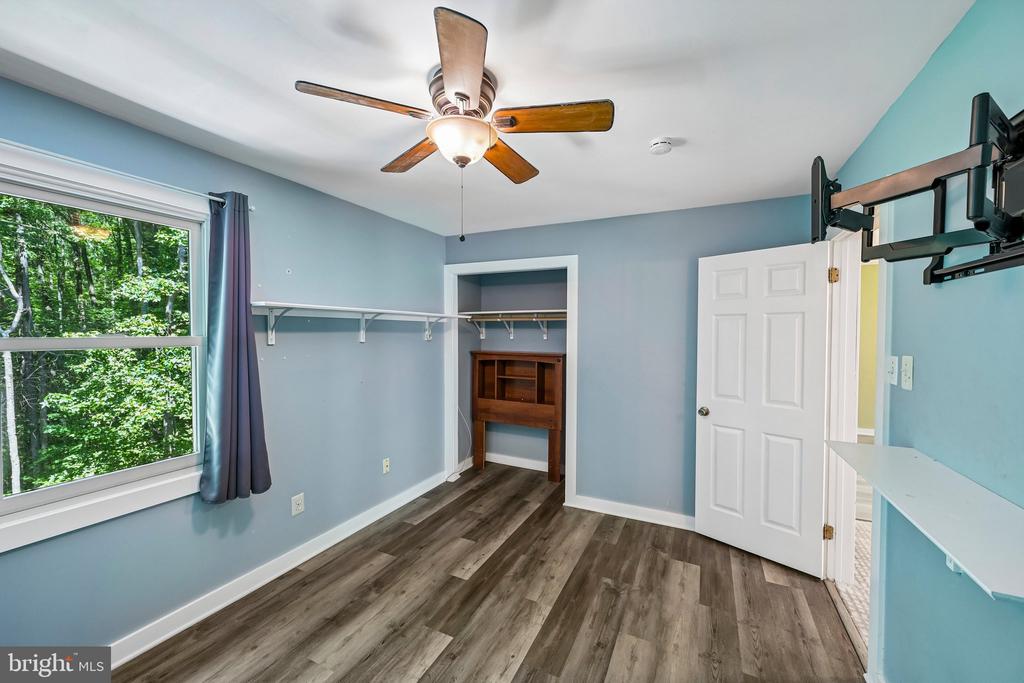 1564 APPLEWOOD CIRCLE