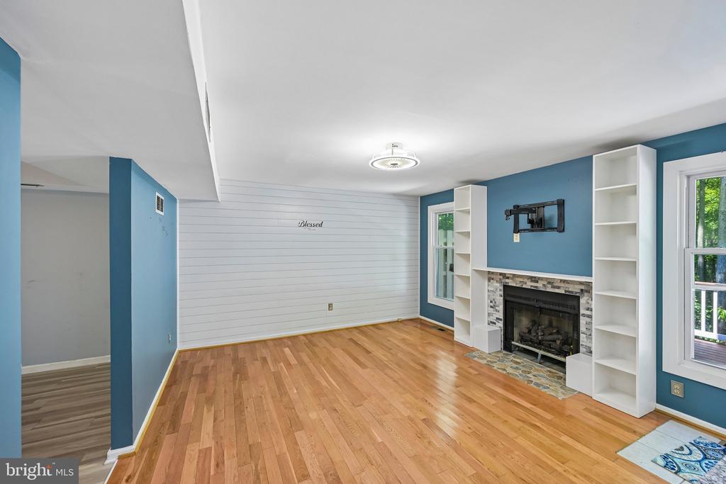 1564 APPLEWOOD CIRCLE