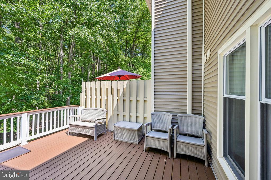 1564 APPLEWOOD CIRCLE