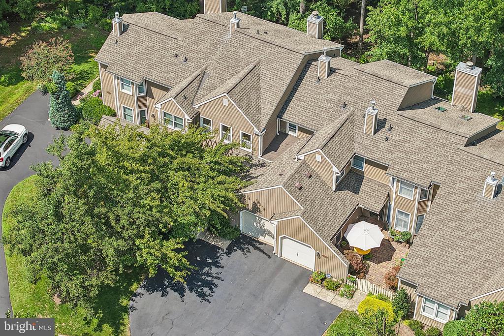 1564 APPLEWOOD CIRCLE