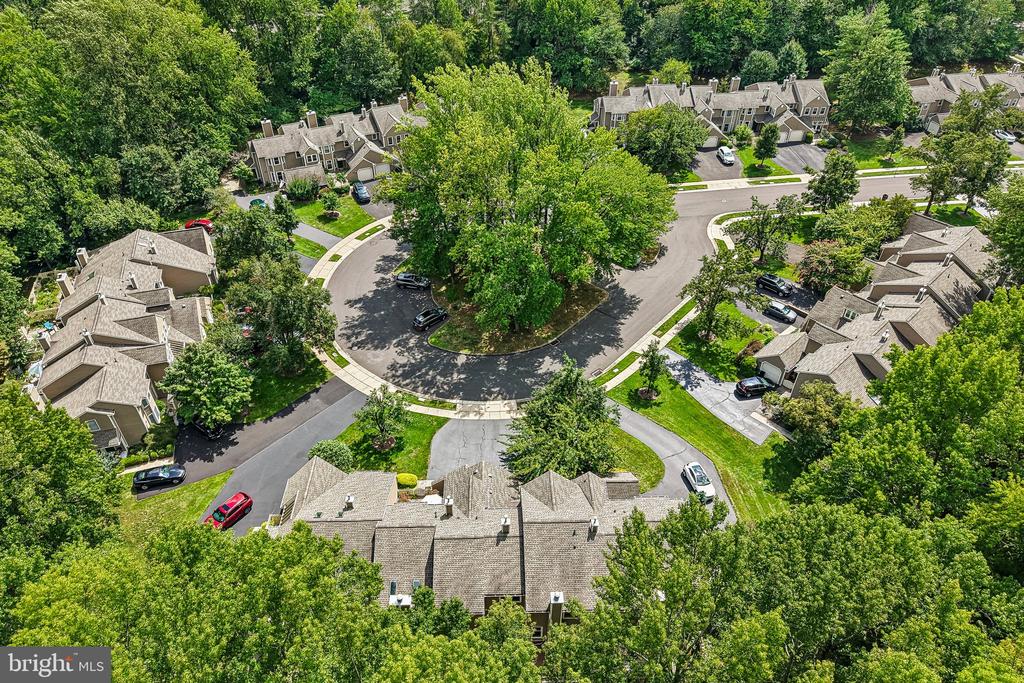 1564 APPLEWOOD CIRCLE