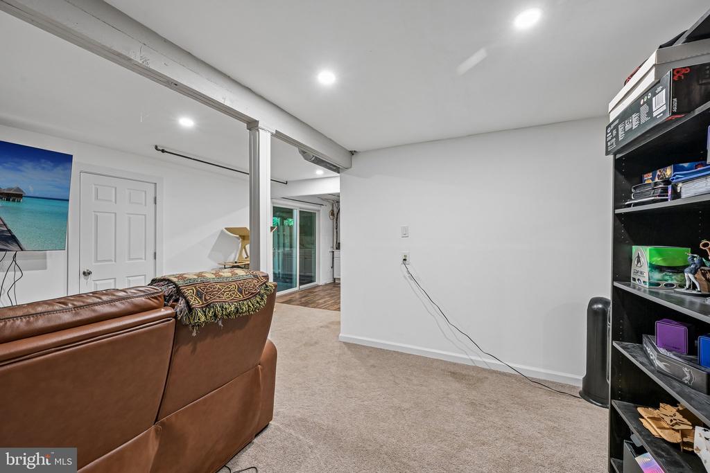 1564 APPLEWOOD CIRCLE