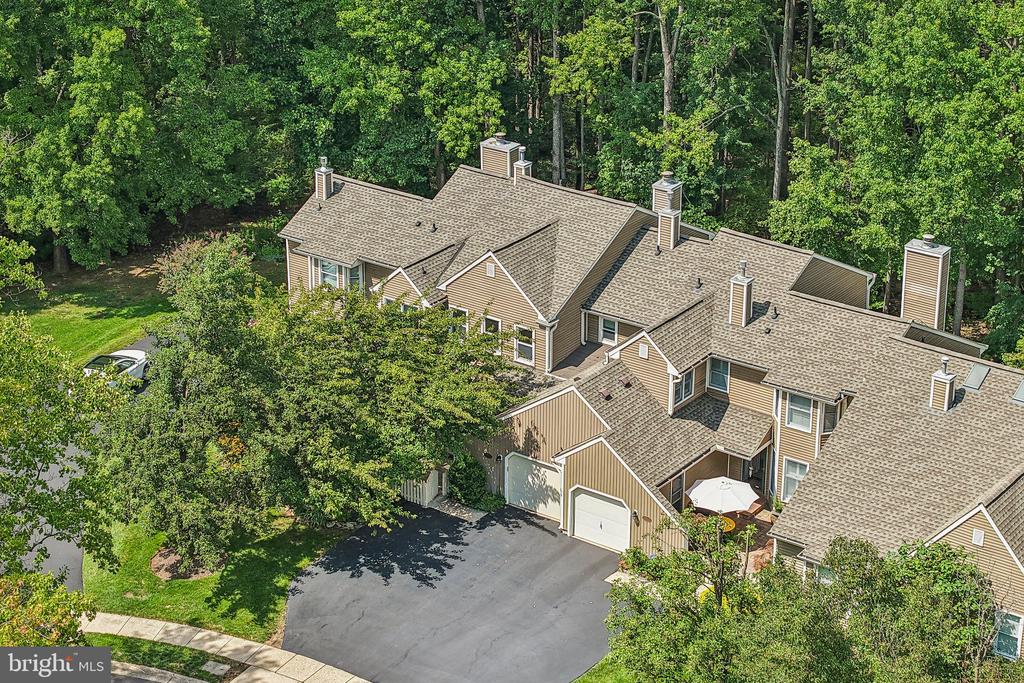 1564 APPLEWOOD CIRCLE
