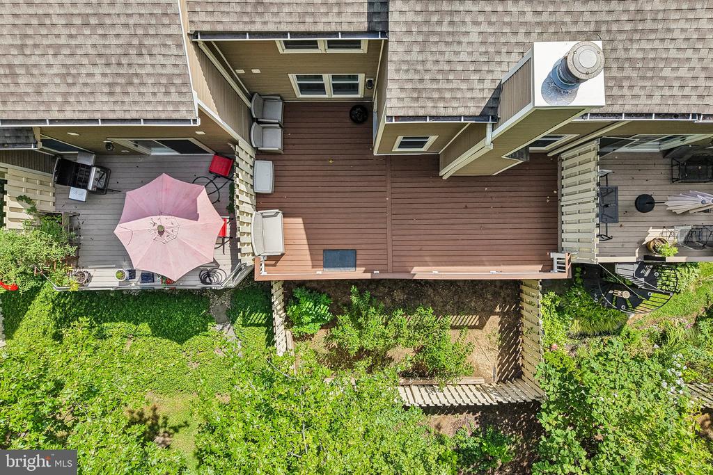 1564 APPLEWOOD CIRCLE