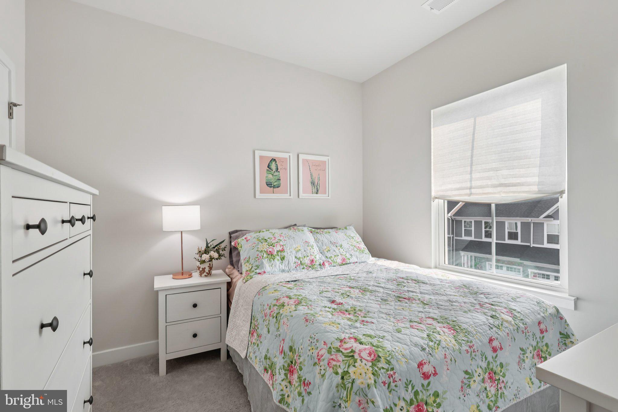 211 HIBISCUS WAY