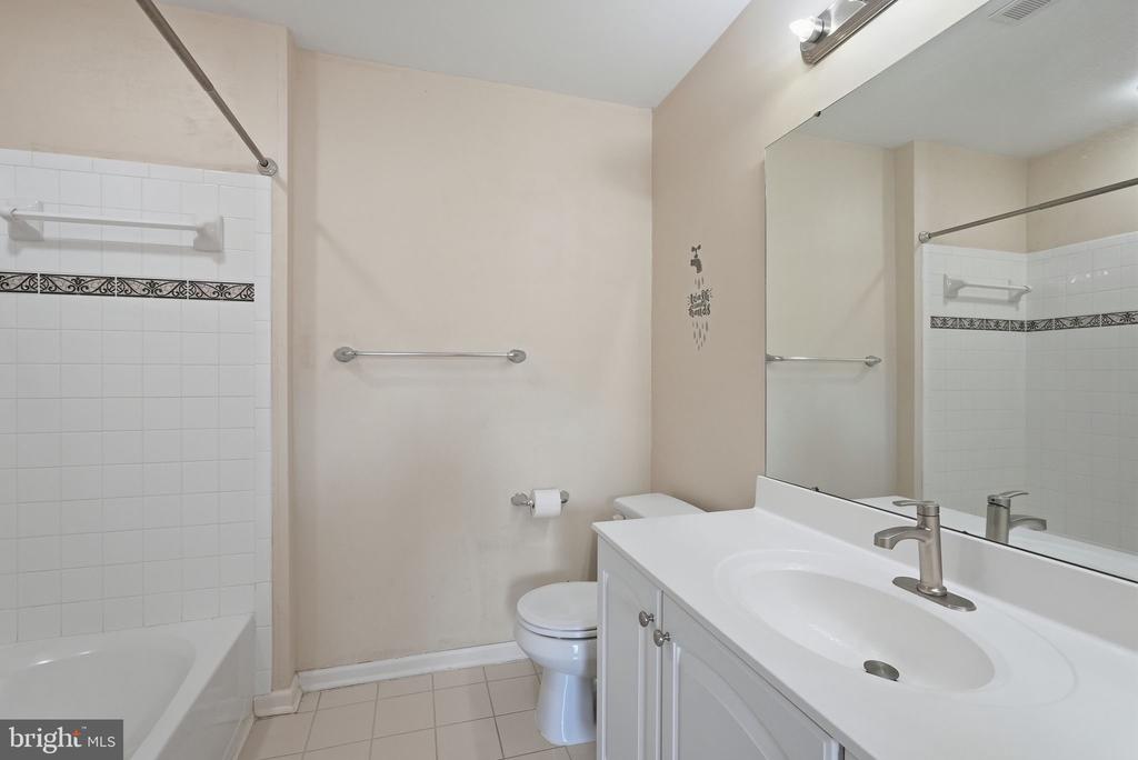3 CARRIAGE HOUSE ROAD