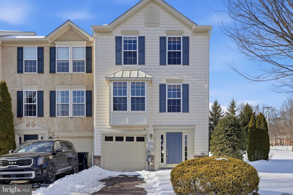 3 CARRIAGE HOUSE ROAD