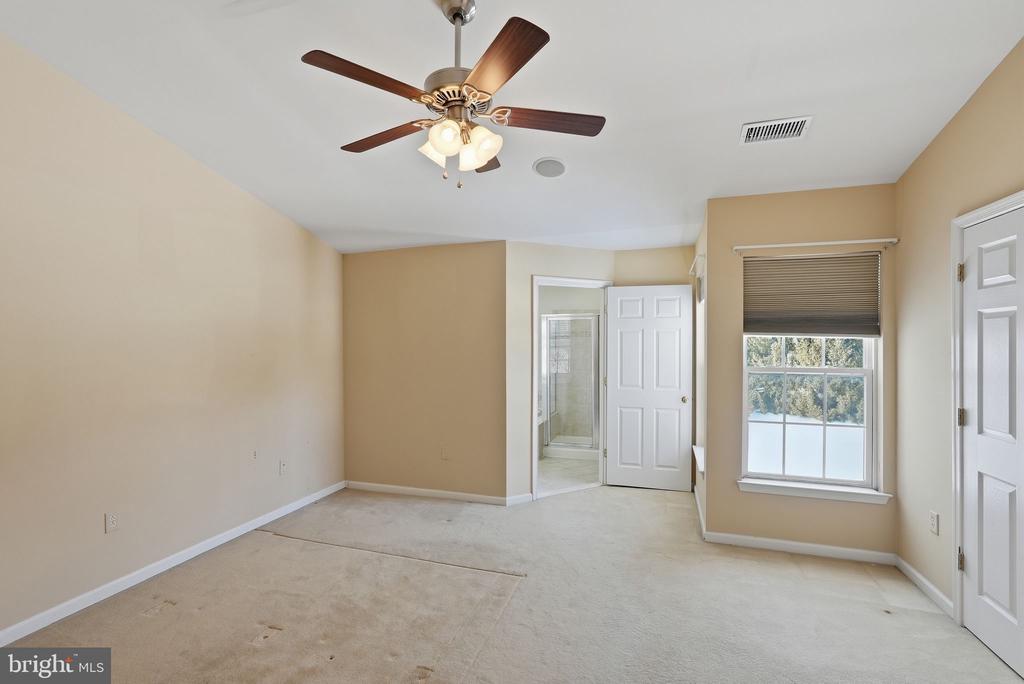 3 CARRIAGE HOUSE ROAD