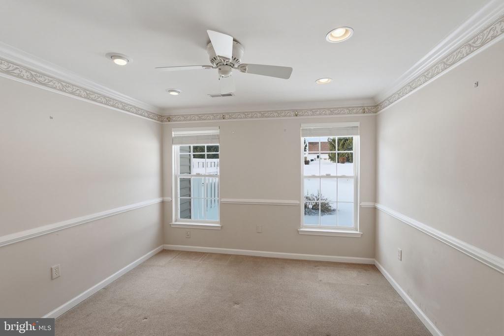 3 CARRIAGE HOUSE ROAD