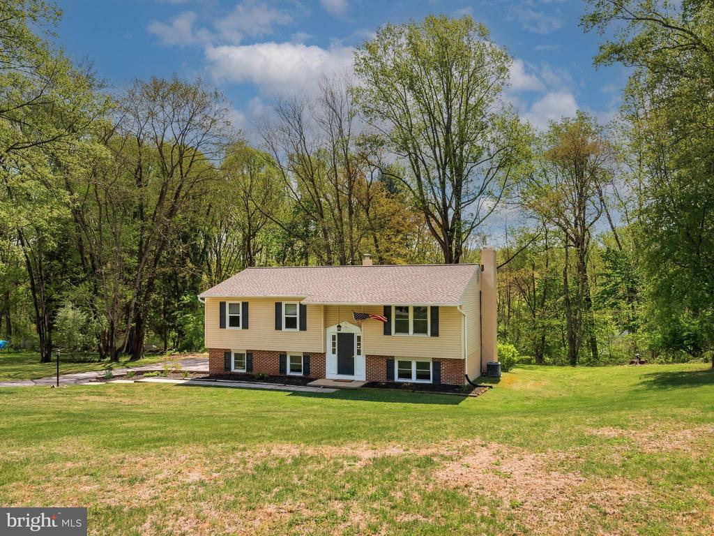 101 LAURELWOOD DRIVE