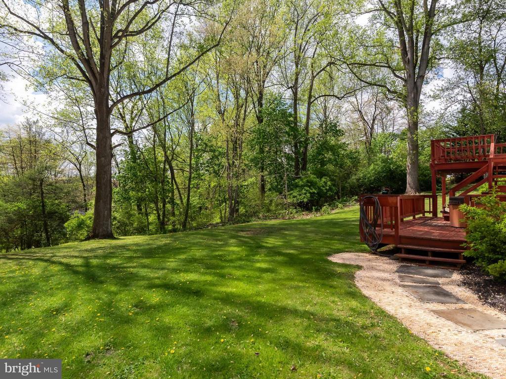 101 LAURELWOOD DRIVE