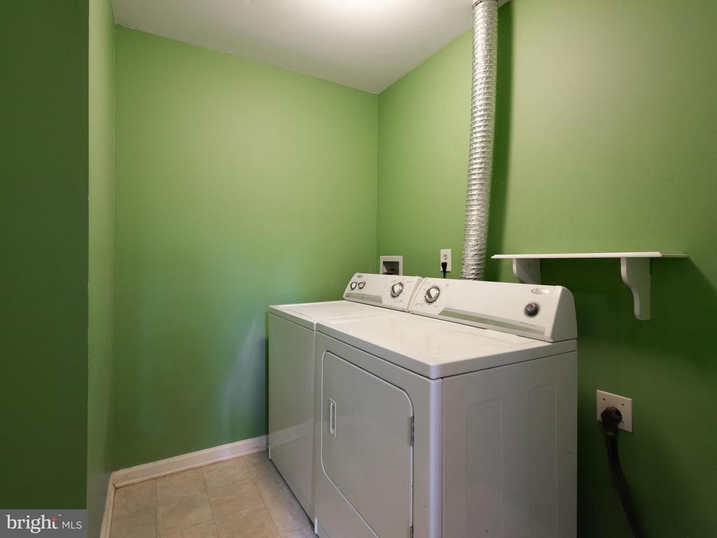 101 LAURELWOOD DRIVE