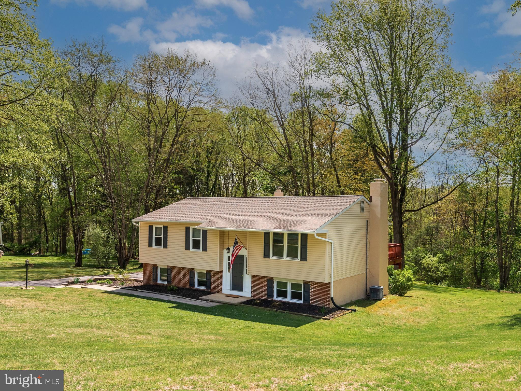101 LAURELWOOD DRIVE