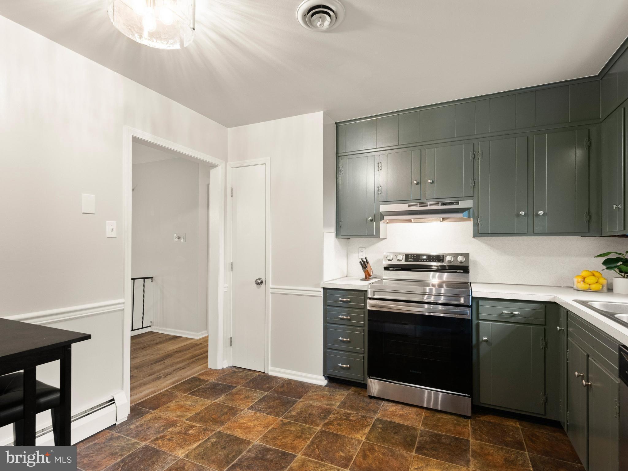 101 LAURELWOOD DRIVE