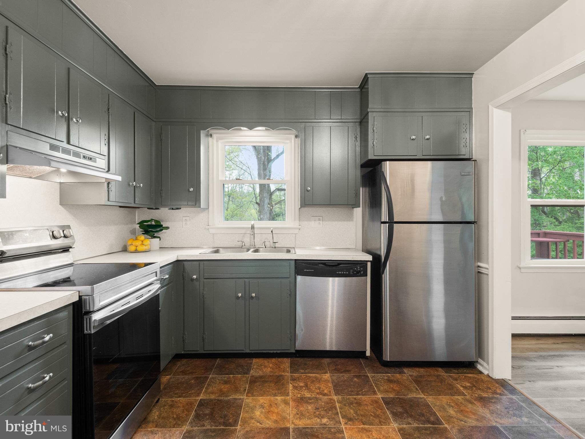 101 LAURELWOOD DRIVE
