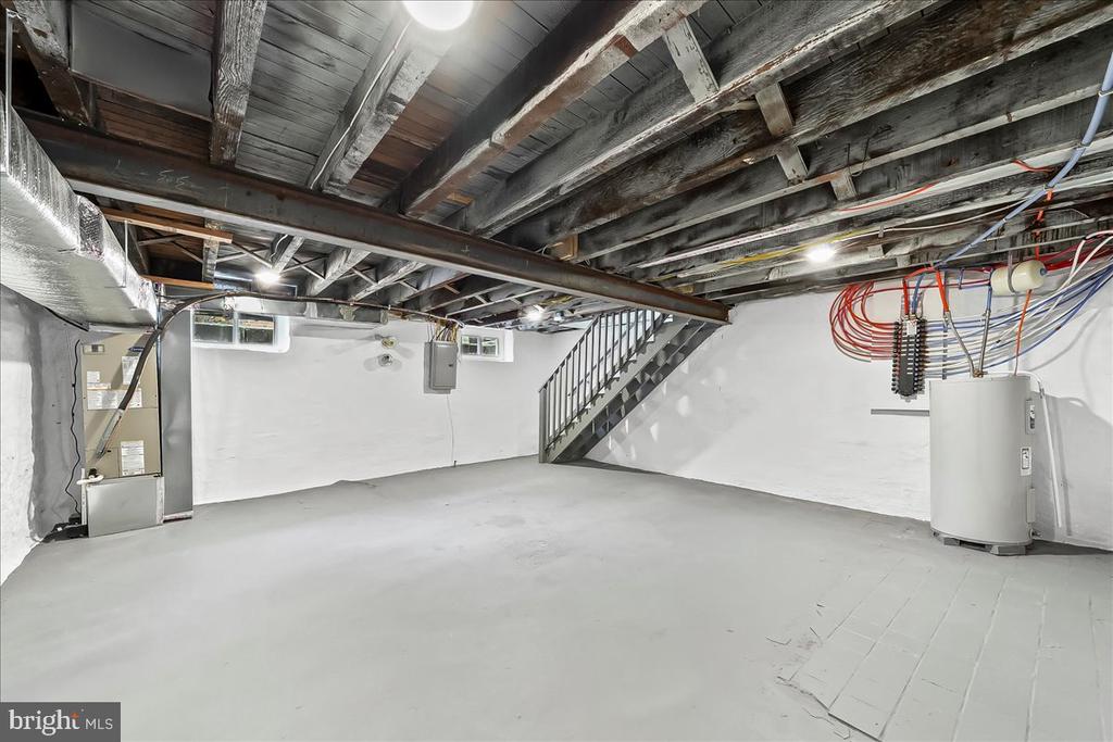 410 E JEFFERSON STREET