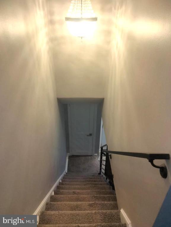6669 CHURCH LANE