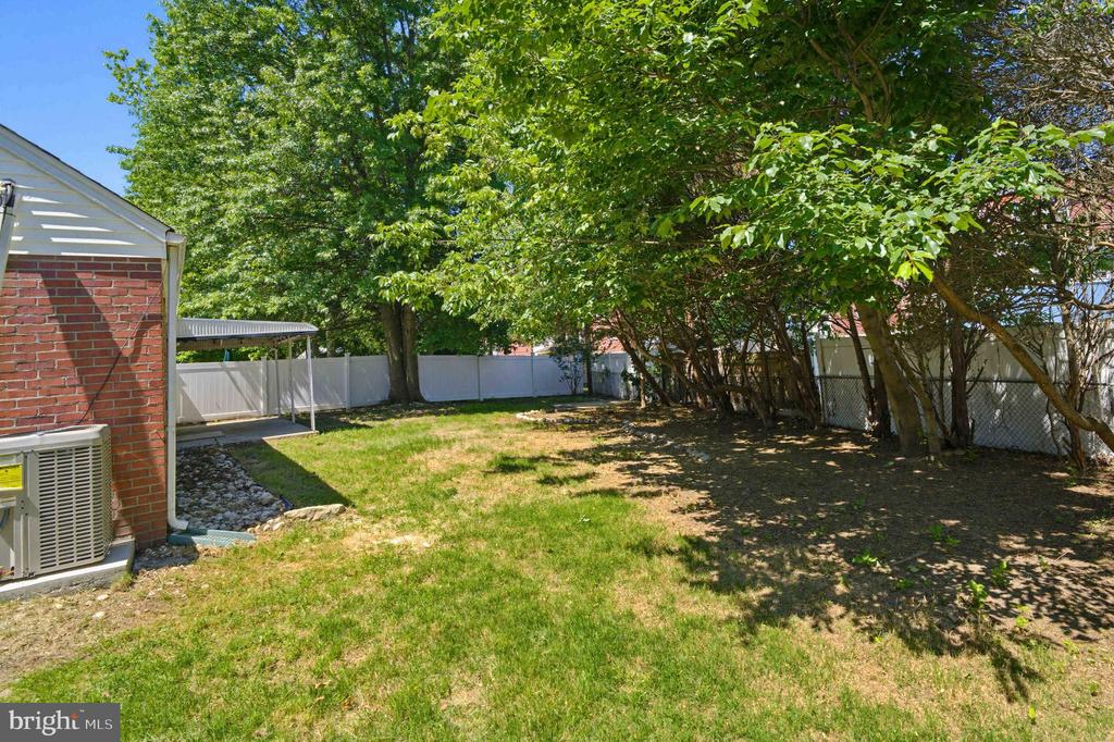 532 LINDSAY STREET