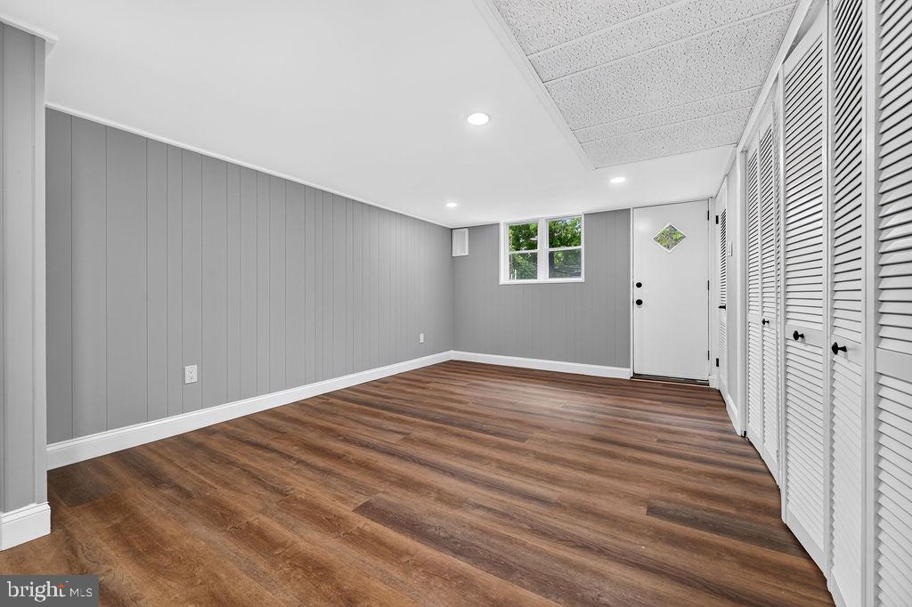 902 TAYLOR DRIVE